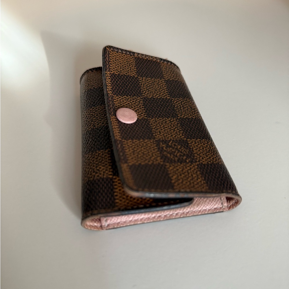 Louis Vuitton 6 Ring Key Holder Damier Ebene and Rose Ballerine - Picture 2 of 7